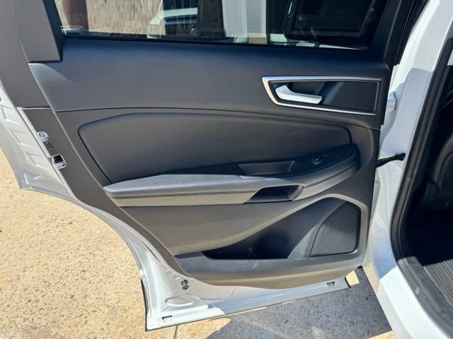 Used 2022 Ford Edge SEL AWD/4WD image 34