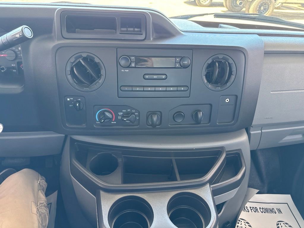 Used 2017 Ford E-350 and Econoline 350 Super Duty RWD image 14