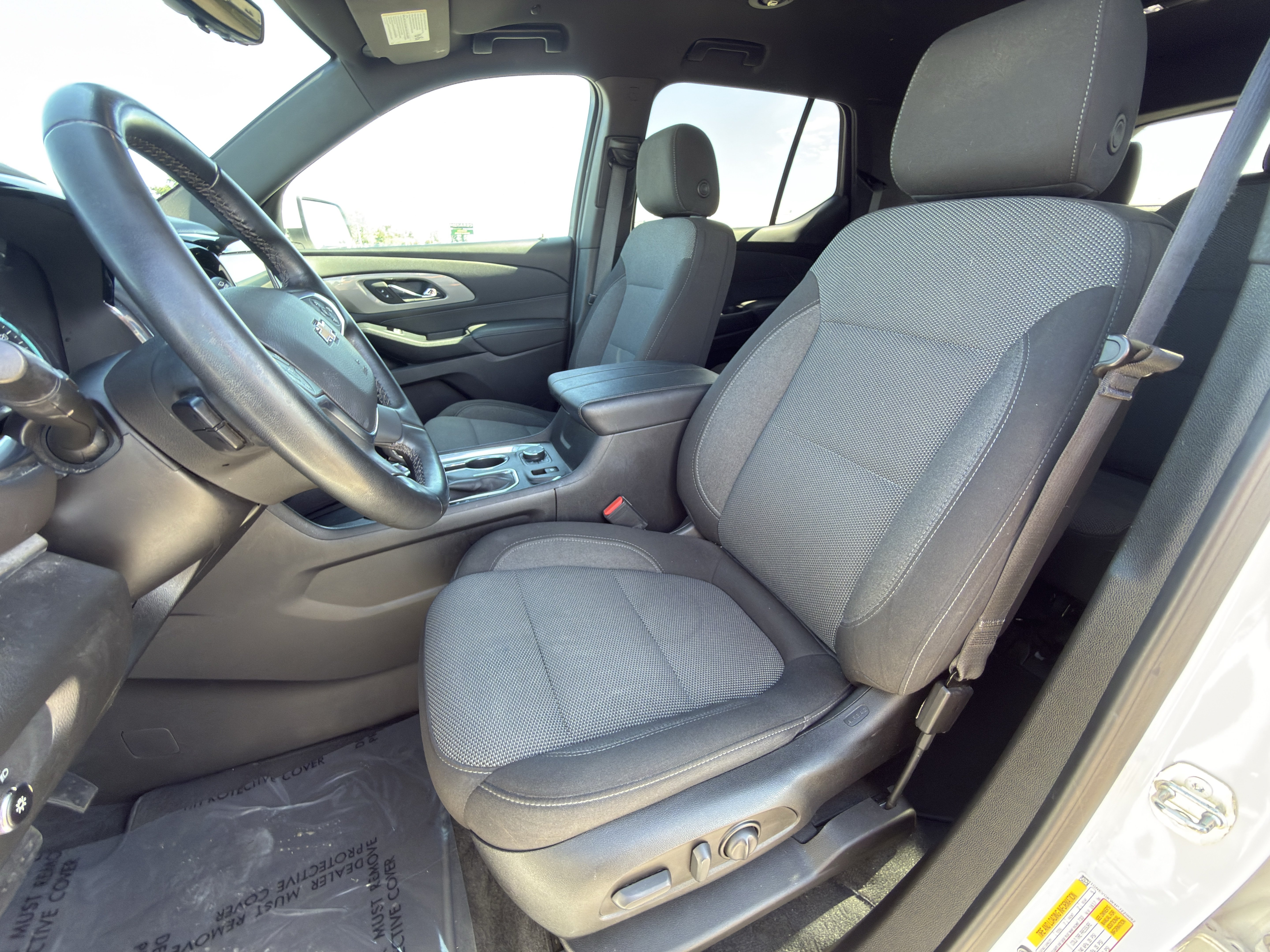 Certified 2023 Chevrolet Traverse LT w/ Rear Camera Mirror Package AWD/4WD image 13