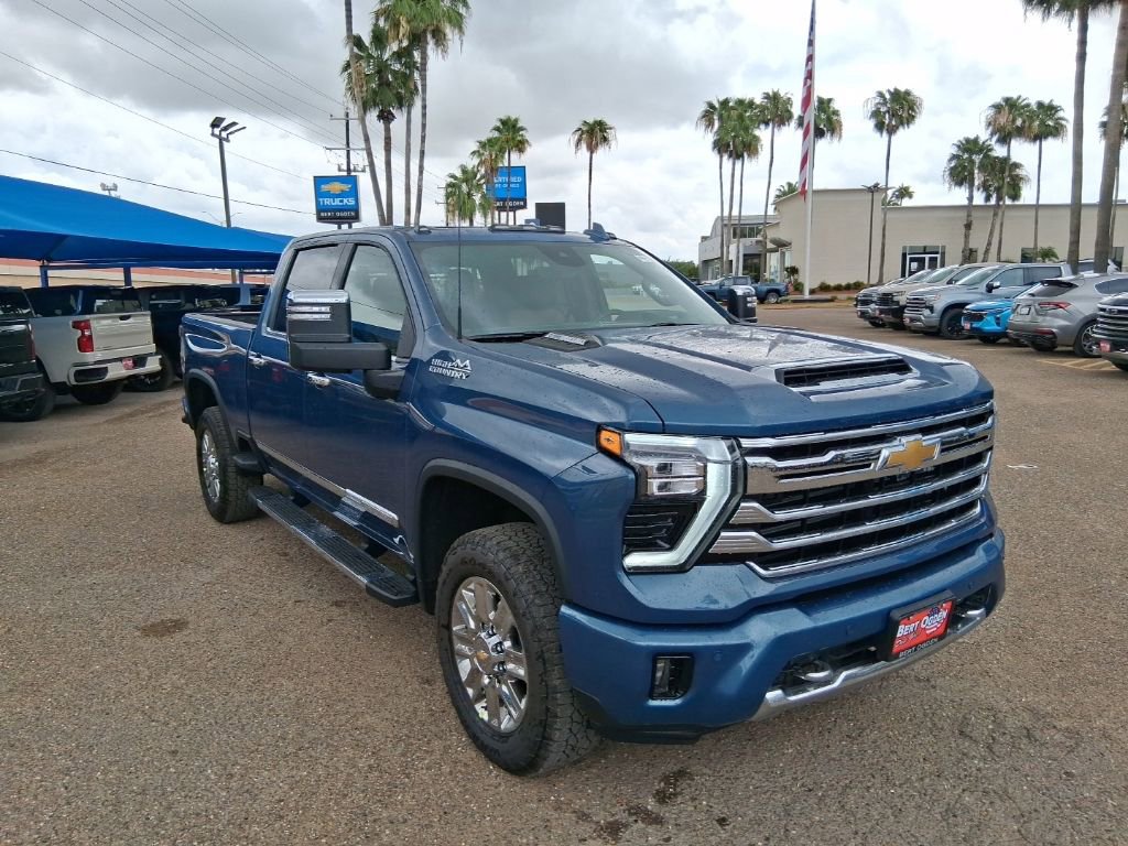 New 2026 Chevrolet Silverado 2500 High Country w/ High Country Premium Package AWD/4WD image 1
