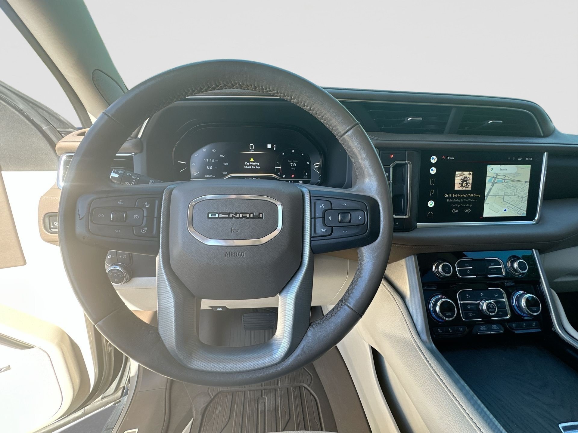 Used 2022 GMC Yukon Denali RWD image 11