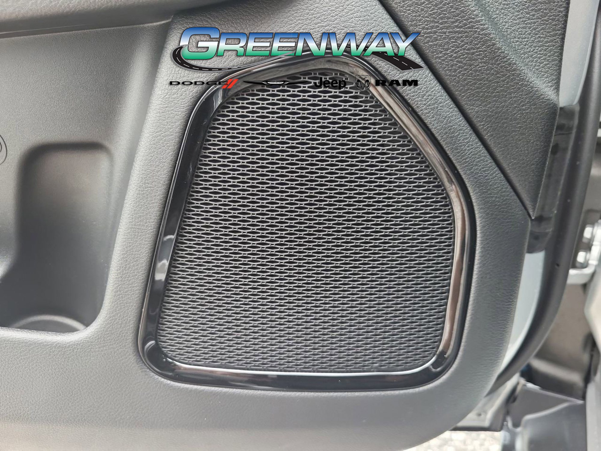 New 2026 Jeep Compass Latitude image 16