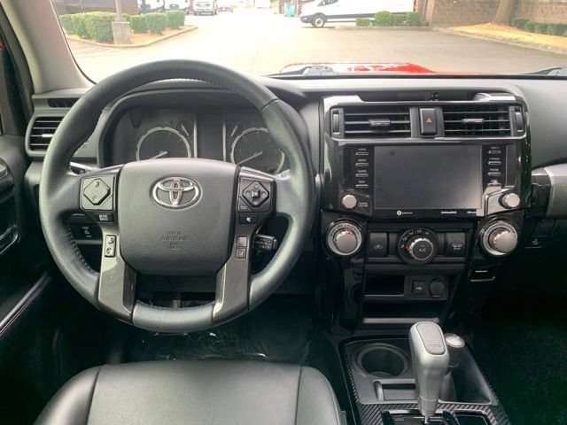 Used 2020 Toyota 4Runner TRD Off-Road Premium w/ Moonroof Package AWD/4WD image 16