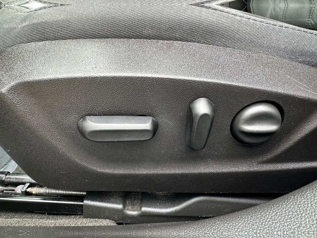 Used 2015 Buick Regal Premium w/ Experience Buick Package image 10