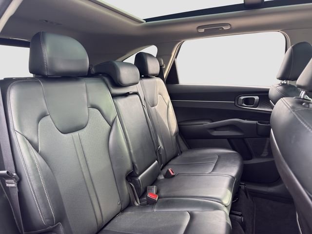 Used 2021 Kia Sorento S w/ Panoramic Sunroof Package image 18