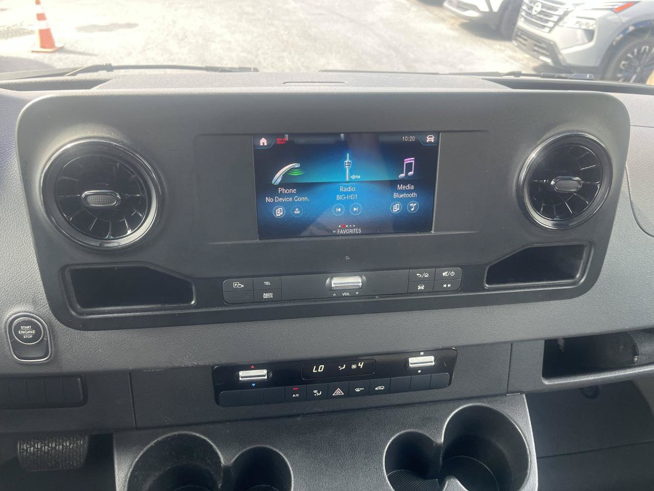 Used 2023 Mercedes-Benz Sprinter 4500 image 17