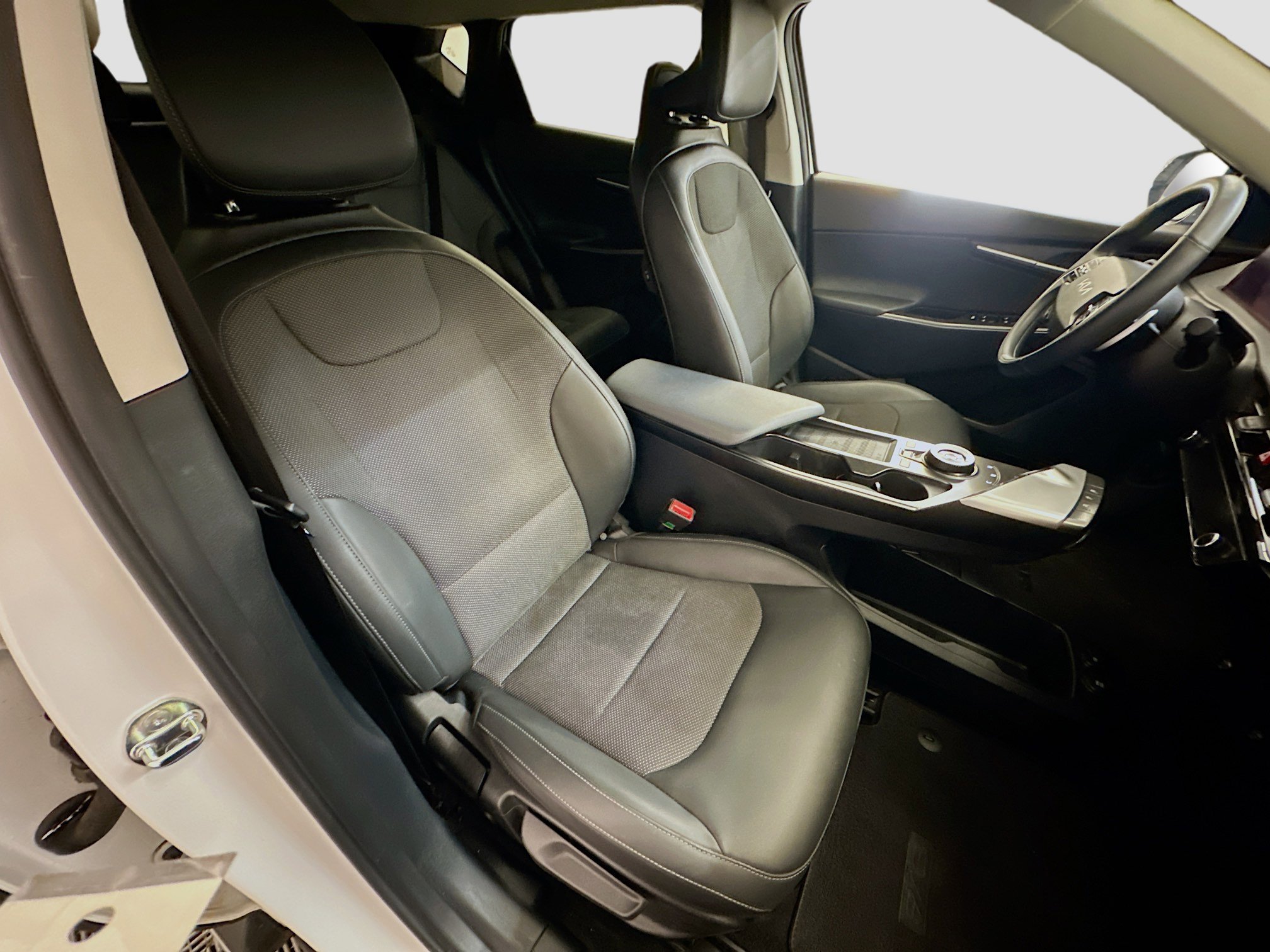 Used 2024 Kia EV6 Light AWD/4WD image 32