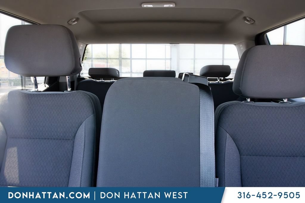 Used 2023 Chevrolet Silverado 1500 LT AWD/4WD image 15