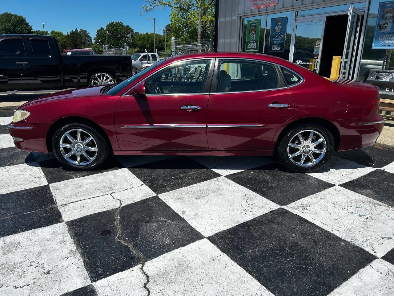 Used 2005 Buick LaCrosse CXS w/ Gold Convenience Package FWD image 2