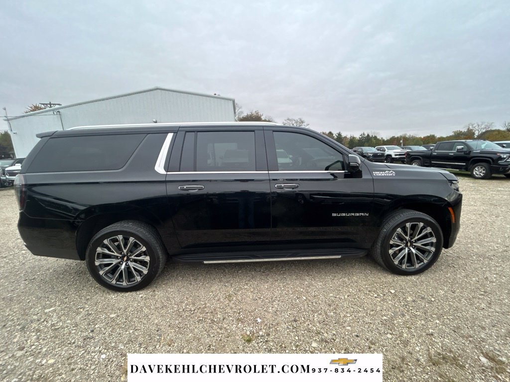 Used 2026 Chevrolet Suburban High Country w/ Sun And Tow Package AWD/4WD image 6