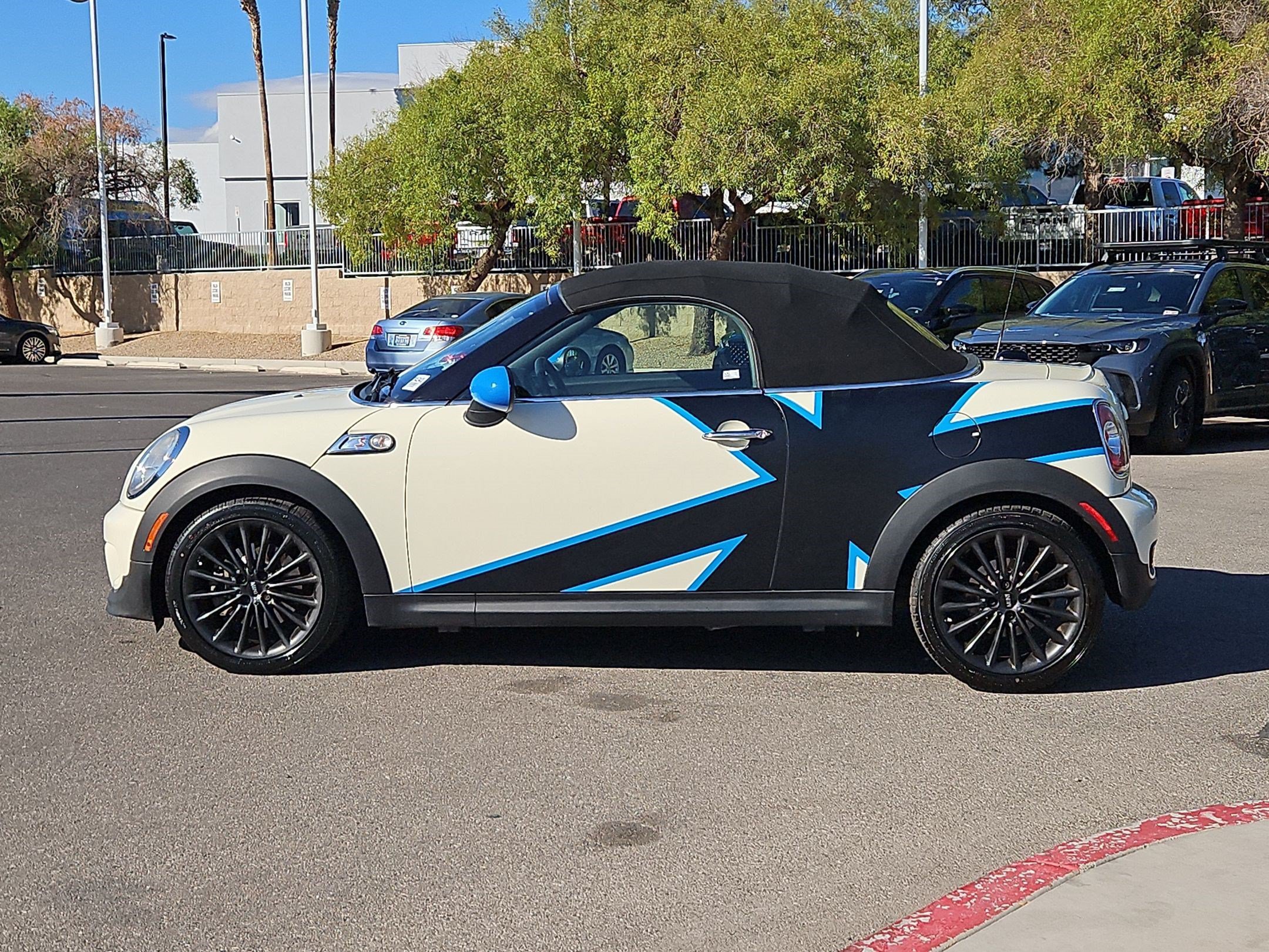 Used 2014 MINI Cooper Roadster S FWD image 2