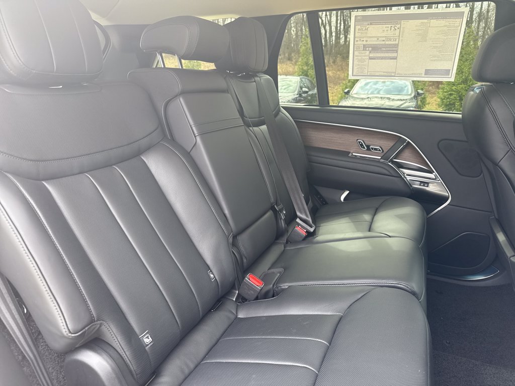 New 2026 Land Rover Range Rover Long Wheelbase SE AWD/4WD image 18