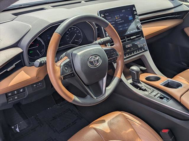 Used 2020 Toyota Avalon Limited FWD image 9