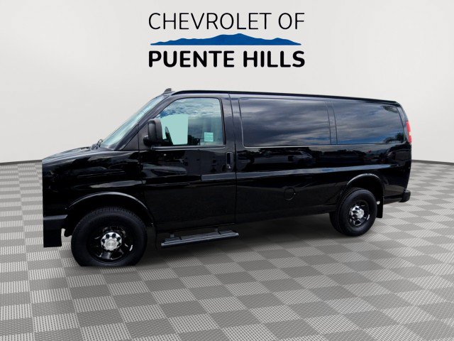 Used 2016 Chevrolet Express 2500 RWD image 4