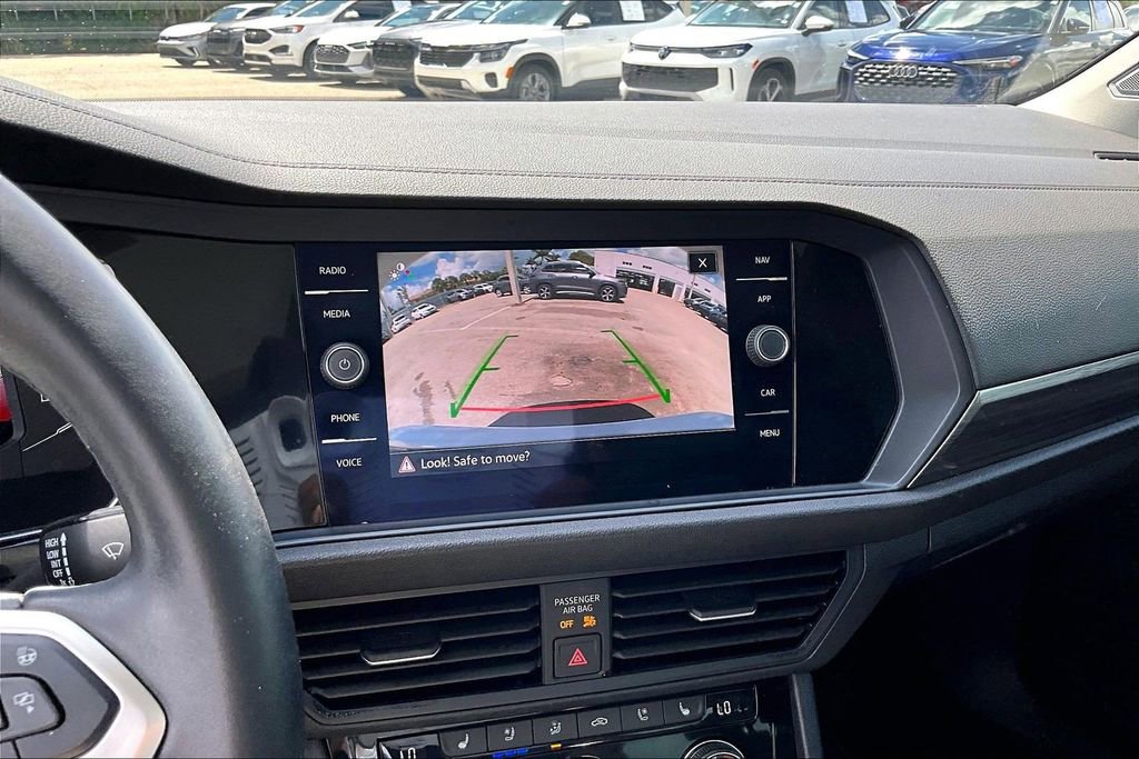 Certified 2022 Volkswagen Jetta SEL FWD image 27