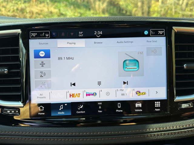 New 2026 Chrysler Pacifica Pinnacle image 32