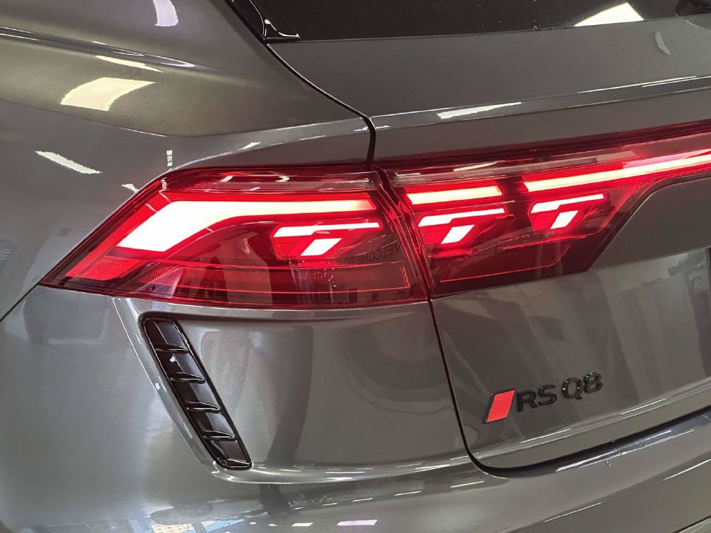 Used 2026 Audi RS Q8 performance AWD/4WD image 13