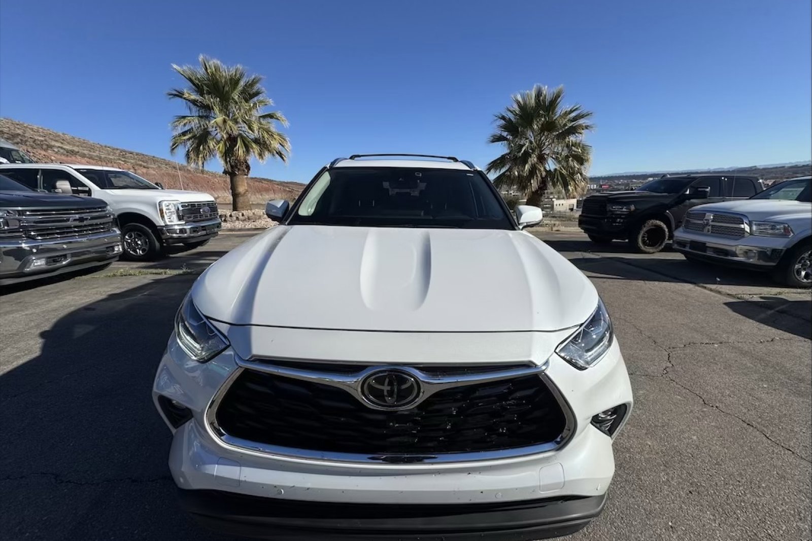 Used 2024 Toyota Highlander Limited image 8