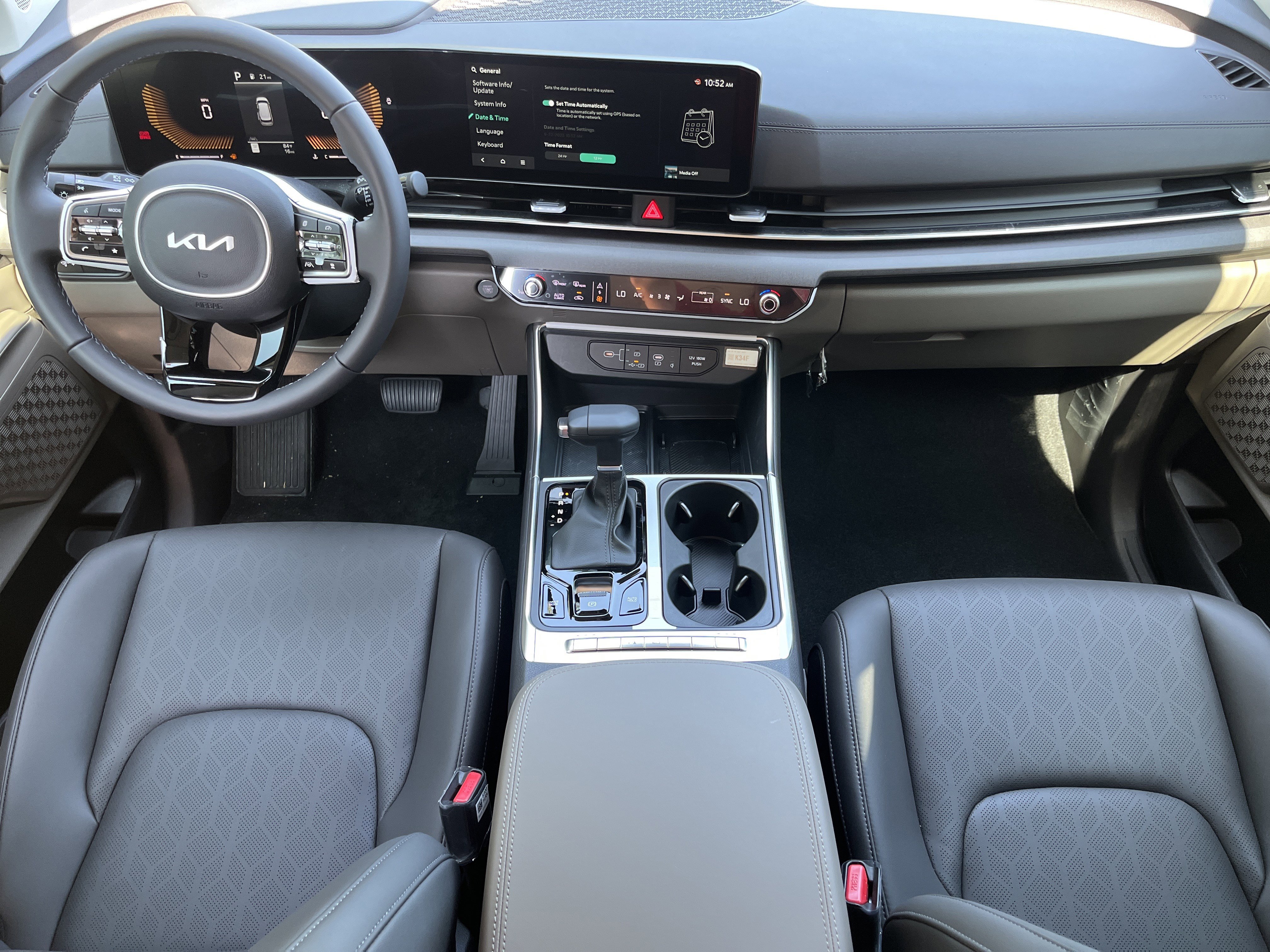New 2026 Kia Carnival EX image 3