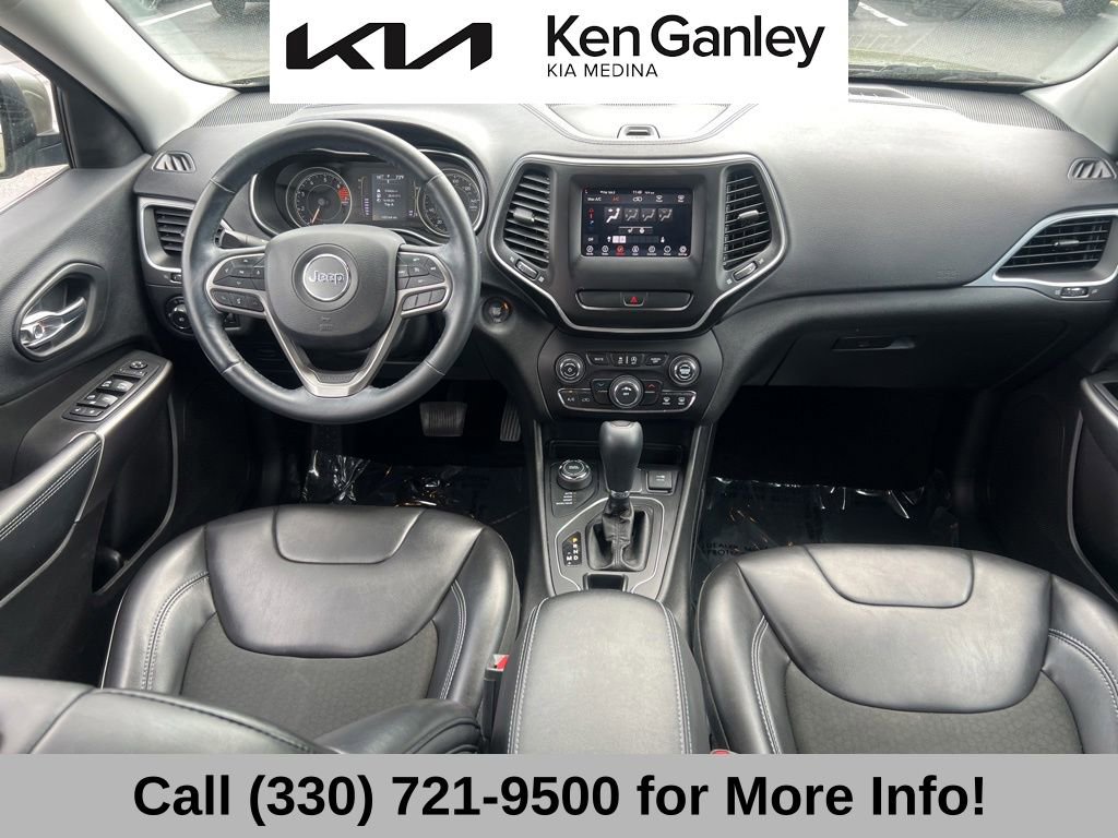 Used 2019 Jeep Cherokee Latitude Plus w/ Cold Weather Group AWD/4WD image 43