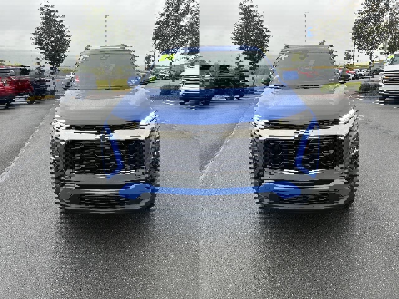New 2026 Chevrolet Equinox ACTIV w/ Convenience Package III image 2