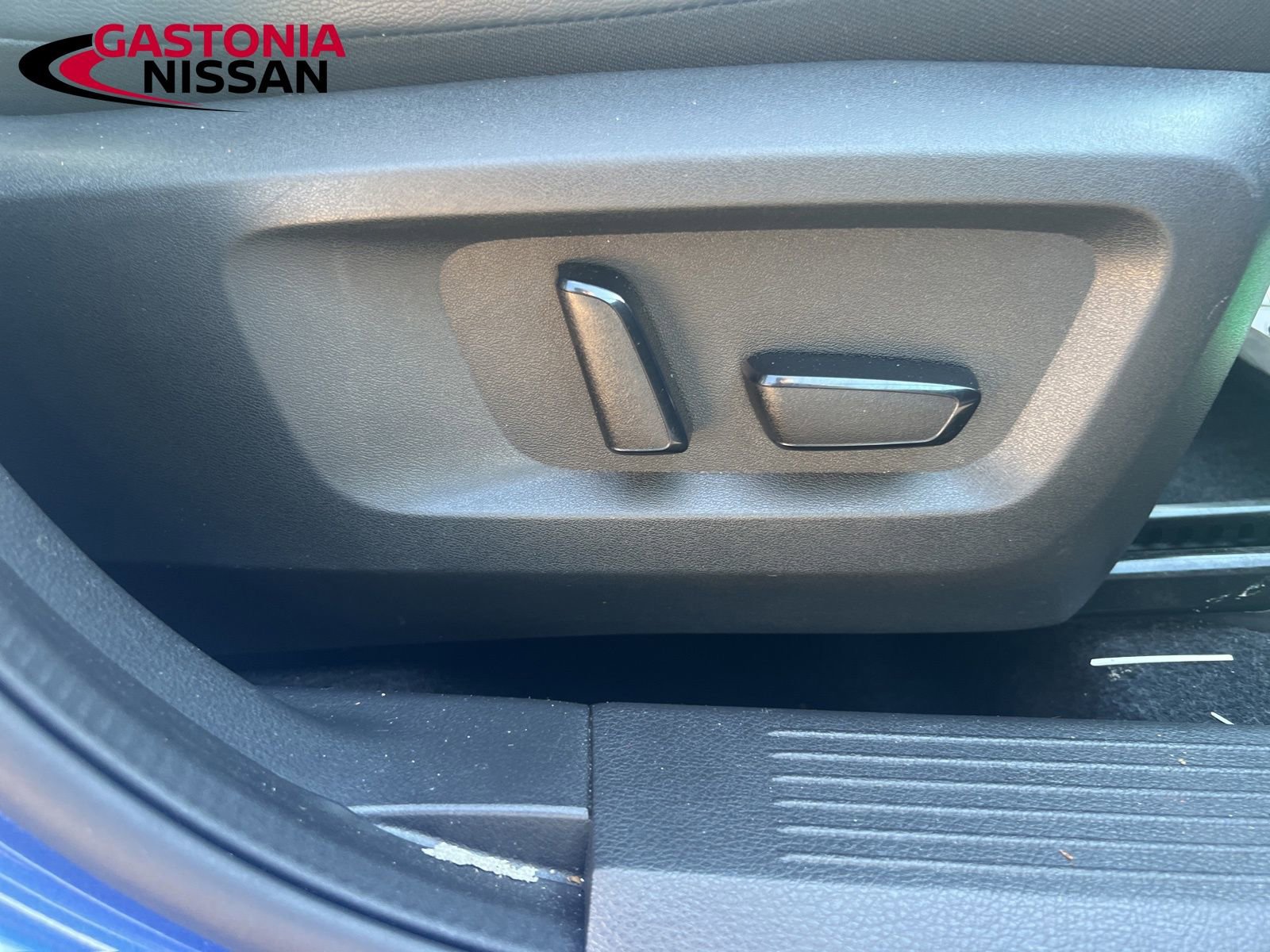 Used 2021 Nissan Rogue SL image 19