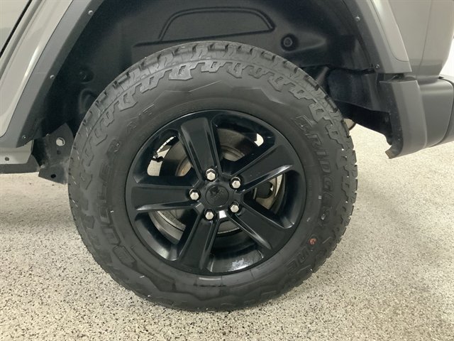 Used 2023 Jeep Wrangler Altitude image 12