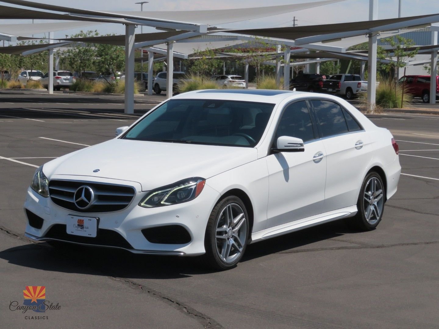 Used 2014 Mercedes-Benz E 550 4MATIC Sedan image 7