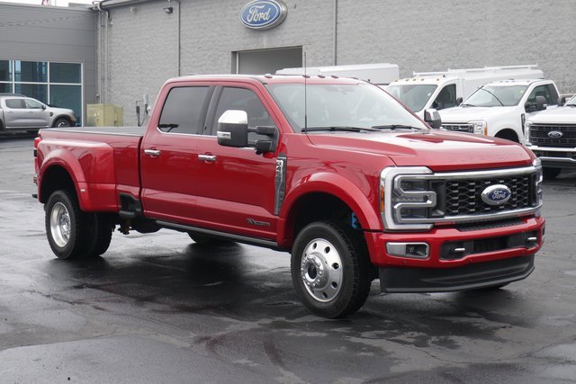 Used 2024 Ford F450 Platinum w/ FX4 Off-Road Package image 8