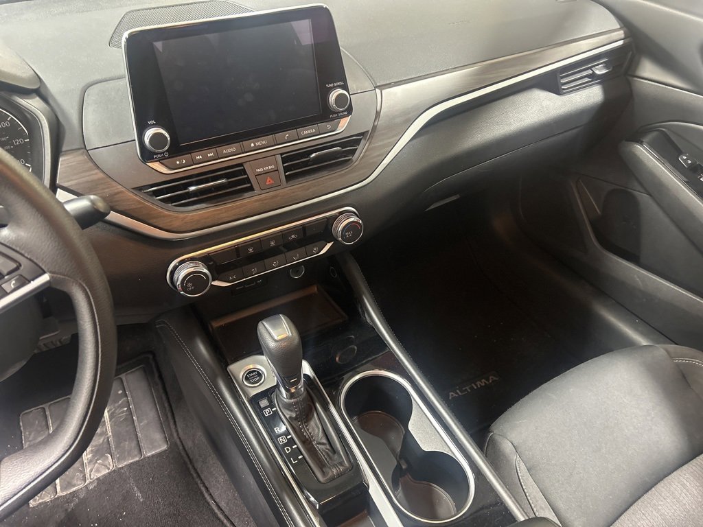 Used 2023 Nissan Altima 2.5 SV image 7