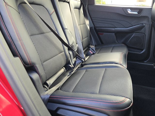 Used 2025 Ford Escape ST-Line w/ Tech Pack #1 FWD image 8