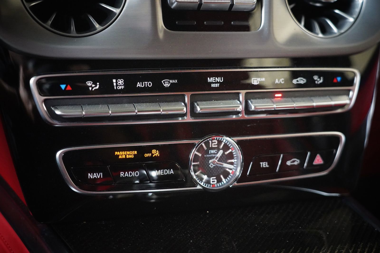 Certified 2021 Mercedes-Benz G 63 AMG 4MATIC image 28