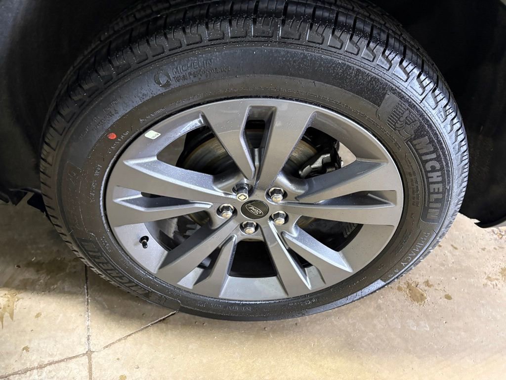 New 2026 Ford Explorer Active w/ Active Comfort Package image 29