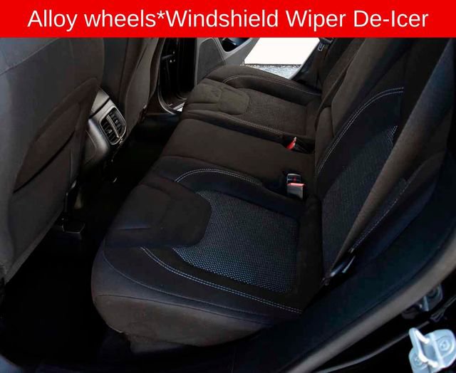 Used 2020 Jeep Cherokee Latitude w/ Cold Weather Group image 14