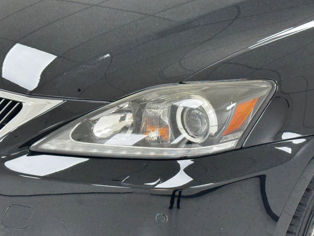 Used 2012 Lexus IS 350C image 40