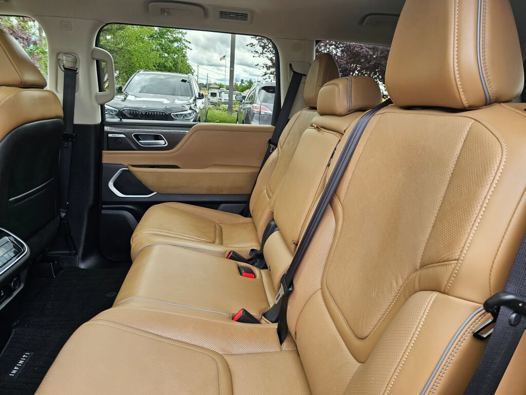 Used 2025 INFINITI QX80 Luxe AWD/4WD image 22