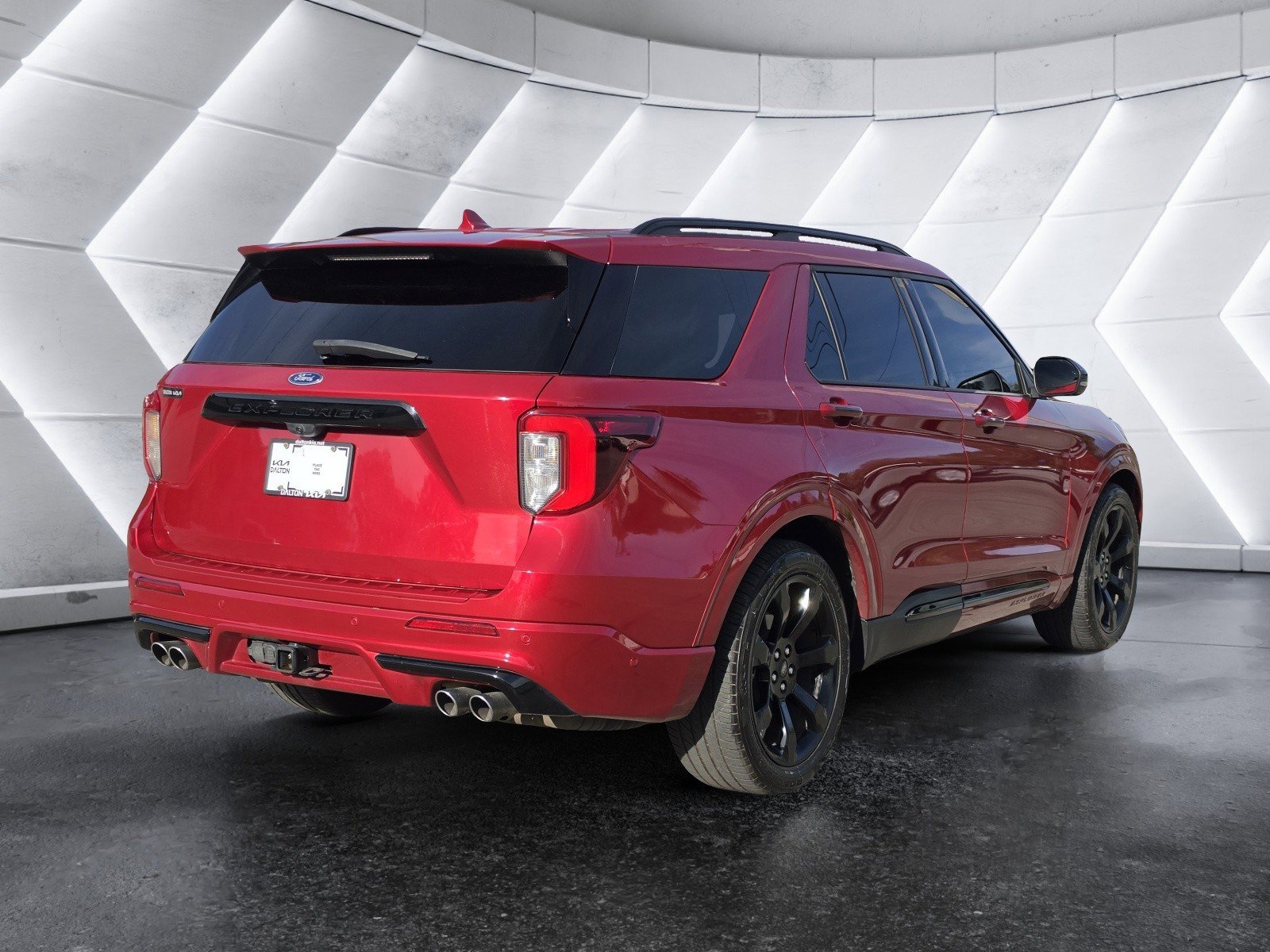 Used 2020 Ford Explorer ST w/ Premium Technology Package image 3