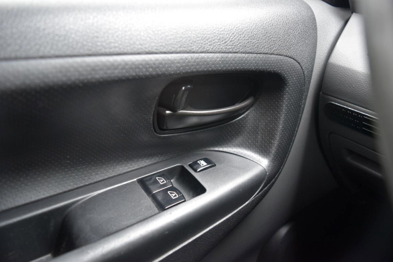 Used 2013 Nissan NV200 S w/ Cruise Control Pkg FWD image 18