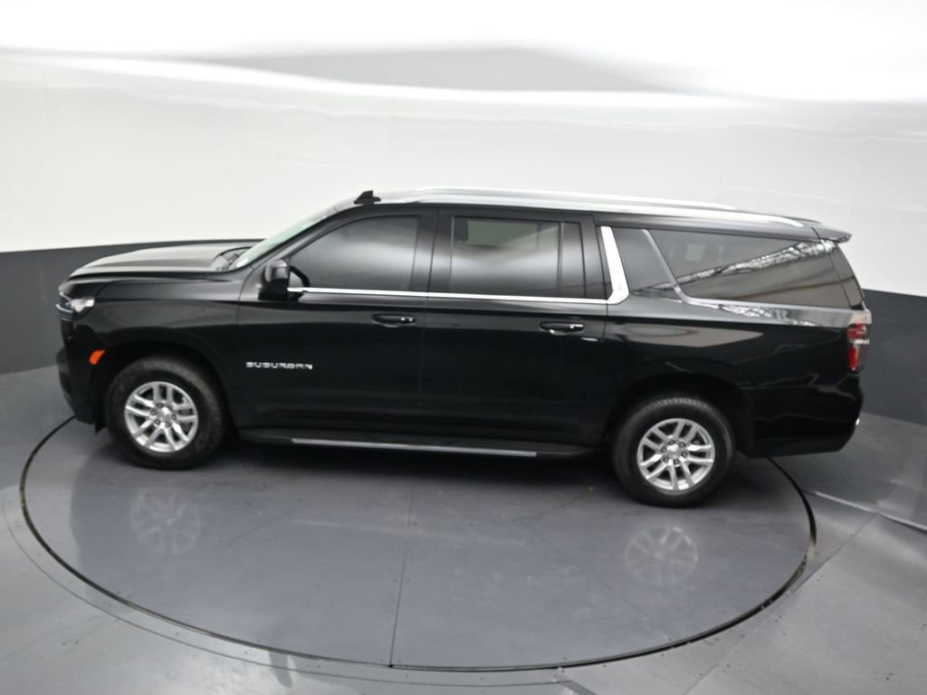 Used 2023 Chevrolet Suburban LS RWD image 17