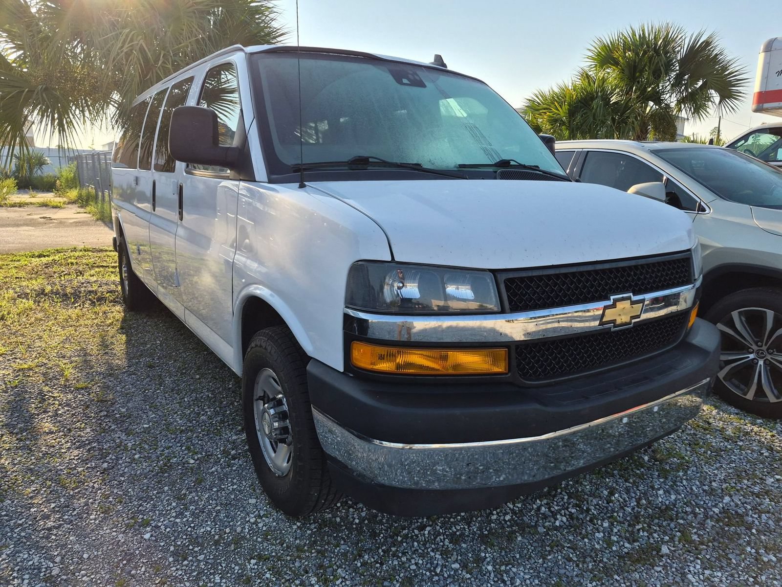 Used 2021 Chevrolet Express 3500 LT w/ LT Preferred Equipment Group RWD image 3