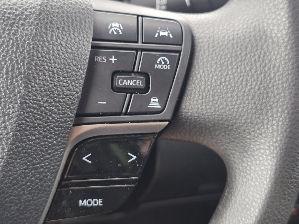 Used 2025 Toyota Camry LE FWD image 30