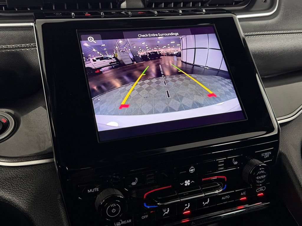 Certified 2022 Jeep Grand Cherokee L Laredo RWD image 20
