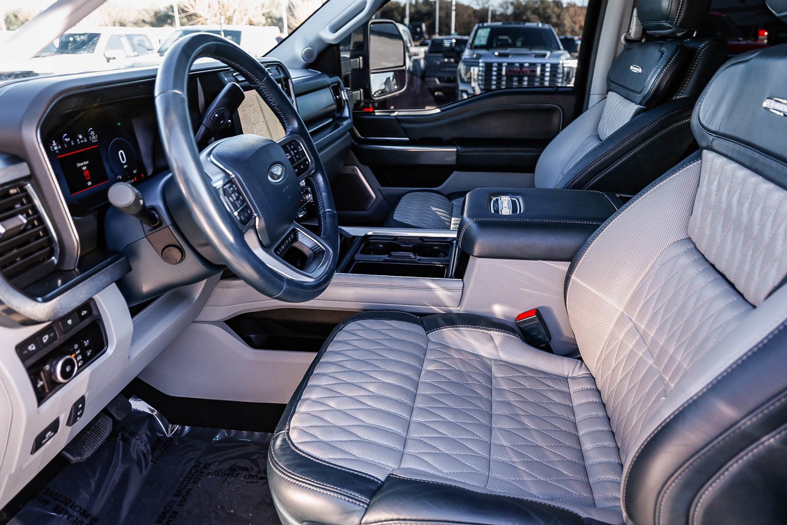 Used 2023 Ford F250 Limited w/ FX4 Off-Road Package image 19