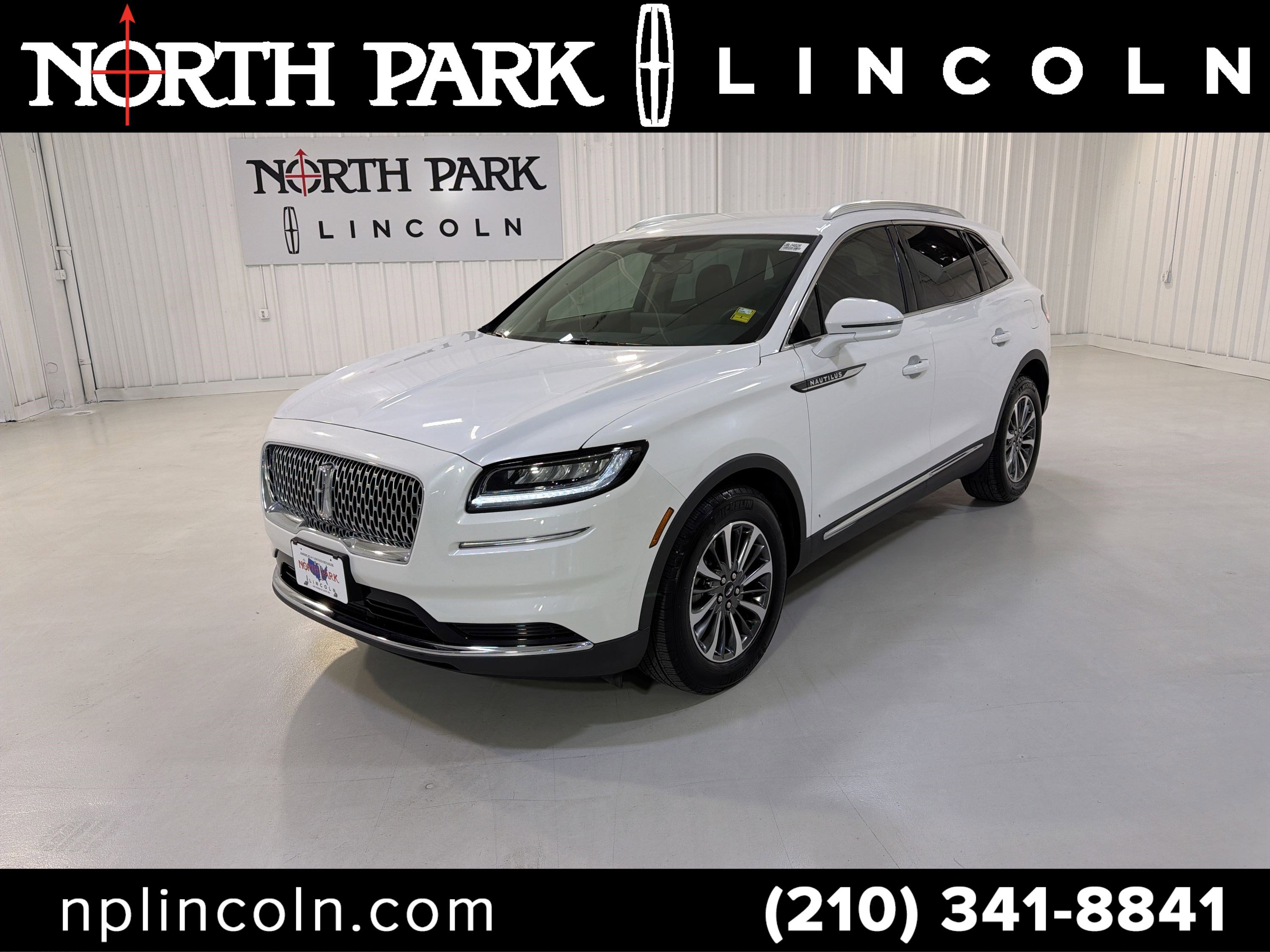 Used 2023 Lincoln Nautilus FWD w/ Premium Package image 1