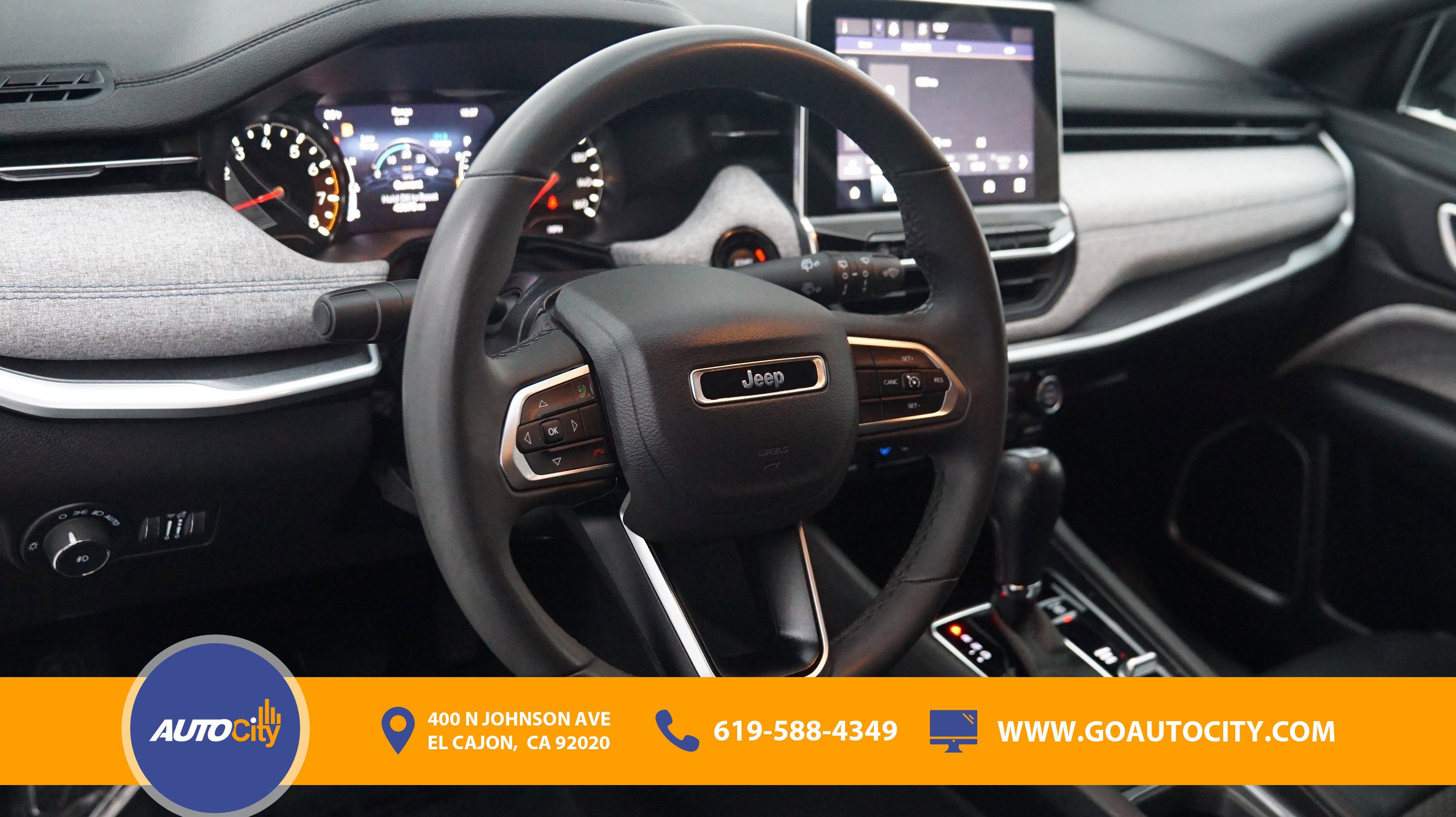 Used 2024 Jeep Compass Latitude image 17