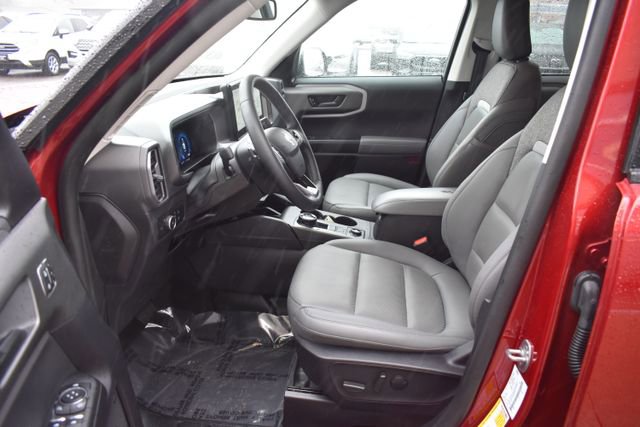 Used 2025 Ford Bronco Sport Badlands image 13