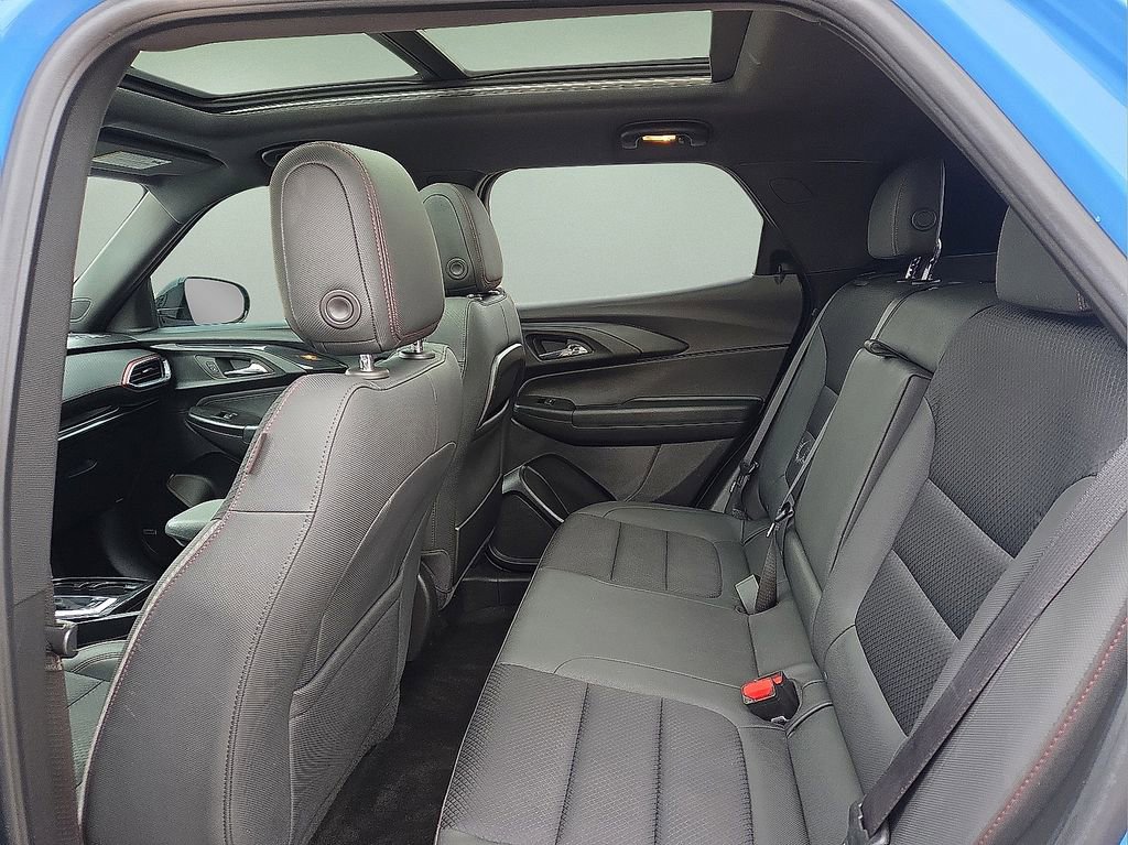 Used 2023 Chevrolet TrailBlazer RS w/ Sun and Liftgate Package image 19