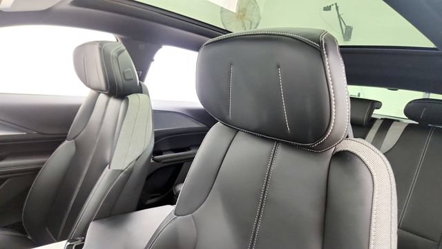Used 2024 Cadillac Lyriq Tech RWD image 48