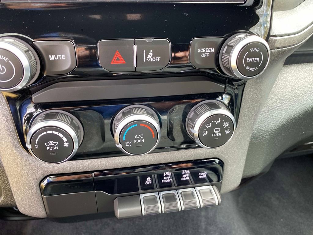 Used 2025 RAM 1500 Tradesman AWD/4WD image 13