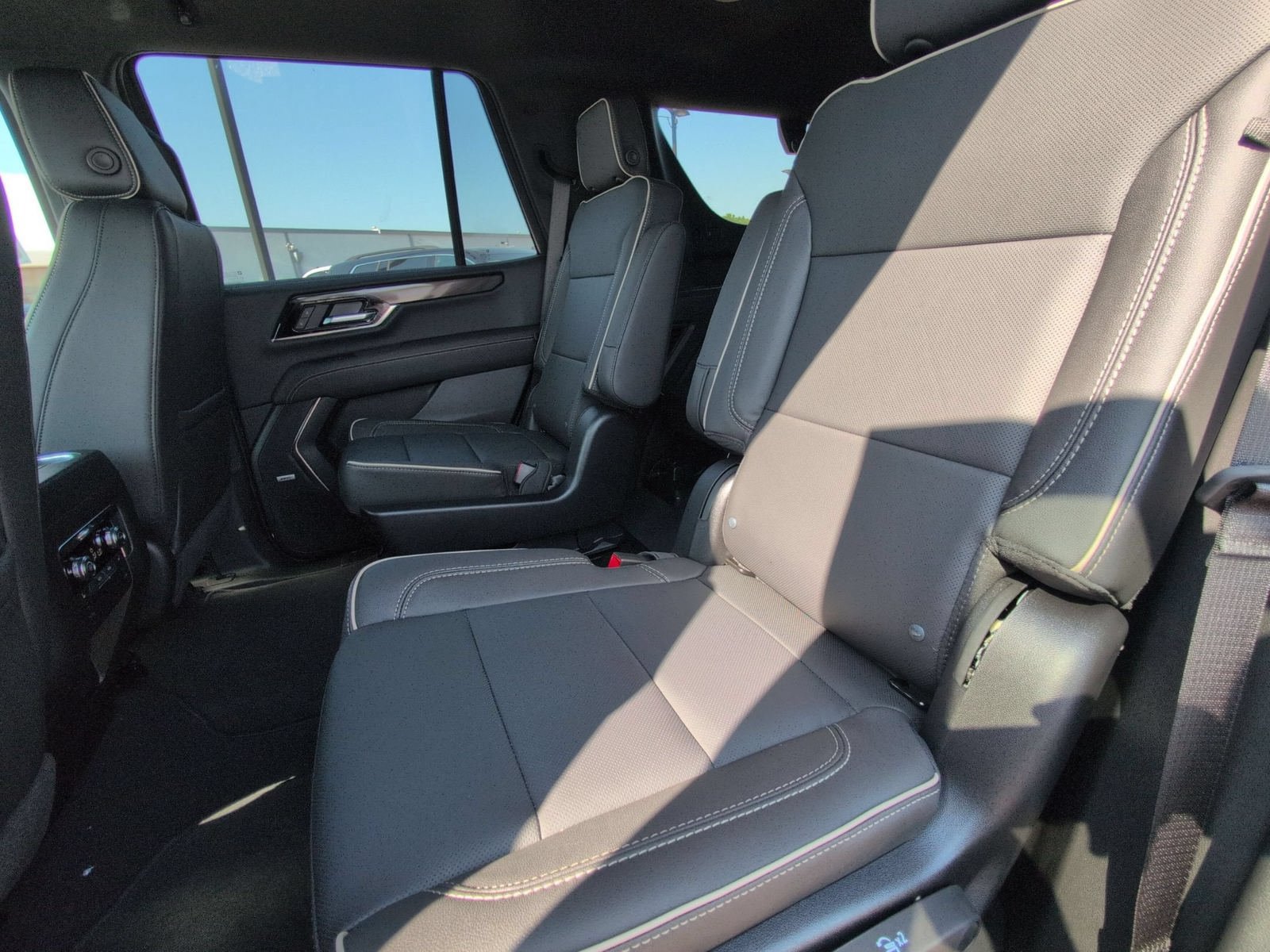 New 2026 GMC Yukon Elevation AWD/4WD image 27
